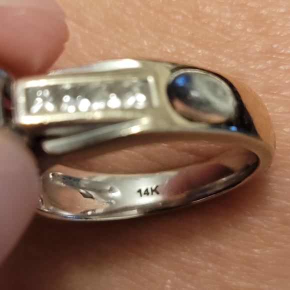 14k ring - Picture 4 of 4